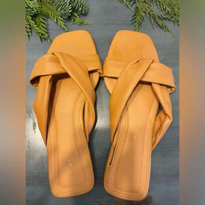 LULUS Women’s Caramel Colored Slip on Sandals